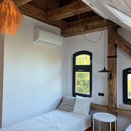Apartamento Ublik Stacja Exterior foto