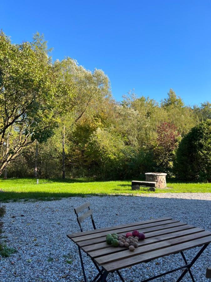 Apartamento Ublik Stacja Exterior foto
