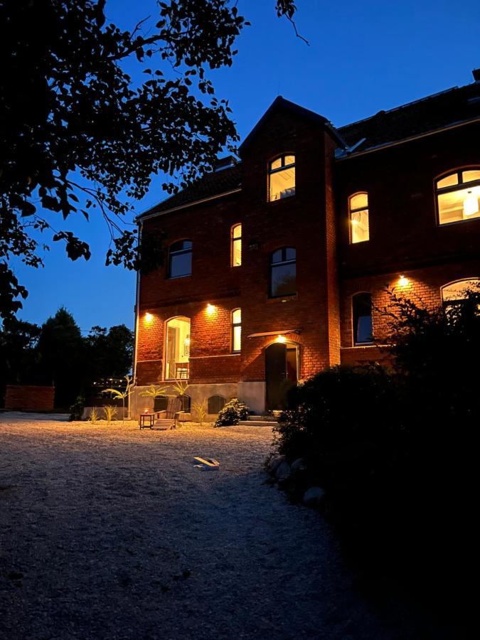 Apartamento Ublik Stacja Exterior foto