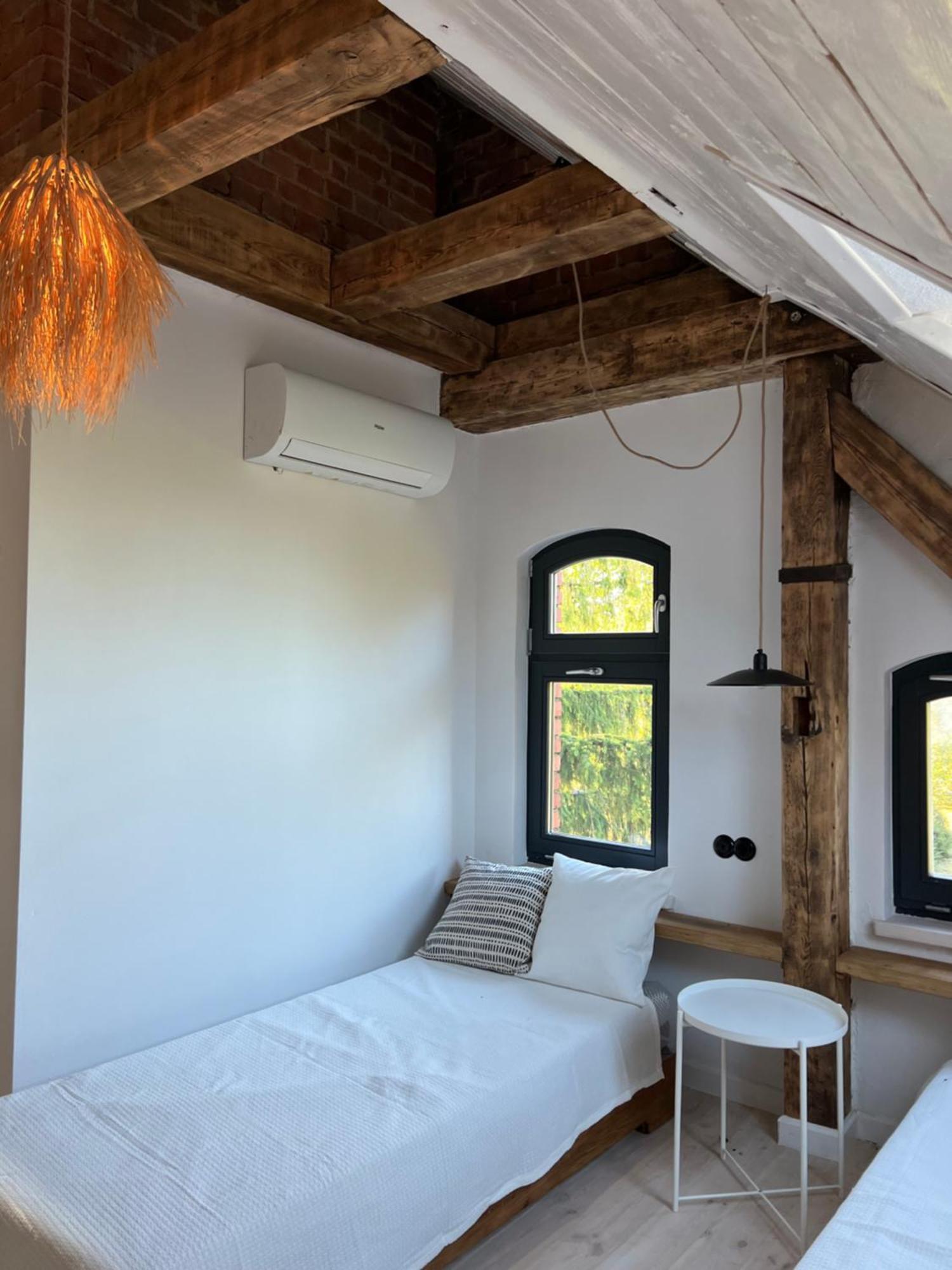 Apartamento Ublik Stacja Exterior foto